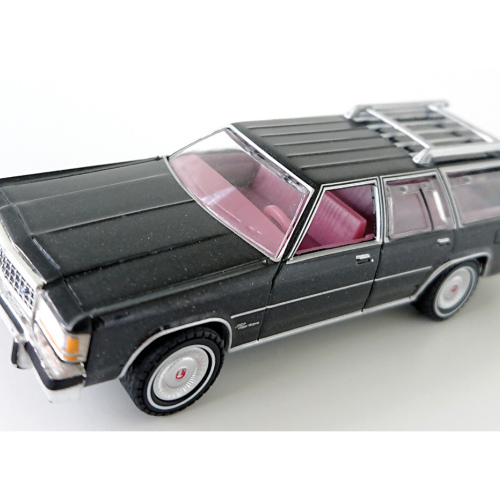 1986 Ford LTD Crown Victoria Wagon Greenlight Metalflake Svart