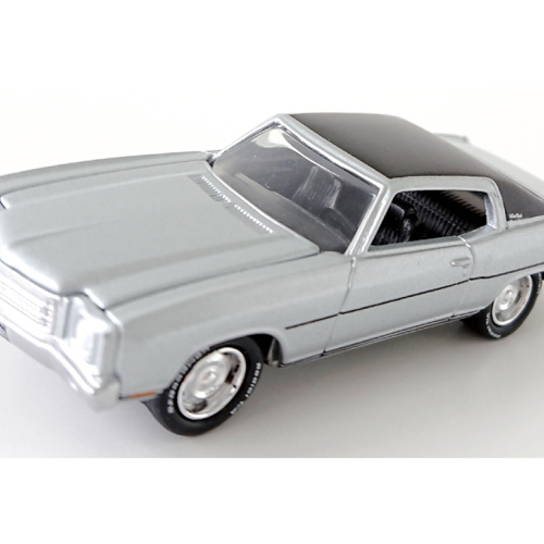 1970 Chevrolet Monte Carlo Johnny Lightning Silver poly